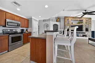 1807 NW 37th Ave, Cape Coral, FL 33993 - Photo 10