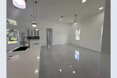 2220 SE 18th Ave, Cape Coral, FL 33990 - Photo 18