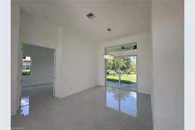 2220 SE 18th Ave, Cape Coral, FL 33990 - Photo 4