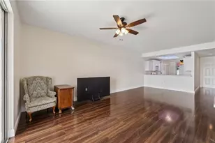 2810 Cypress Trace Cir, Naples, FL 34119 - Photo 18