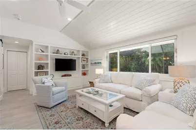 571 Neapolitan Ln, Naples, FL 34103 - Photo 6