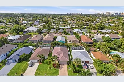 736 110th Ave N, Naples, FL 34108 - Photo 2