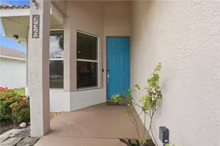 736 110th Ave N, Naples, FL 34108 - Photo 4