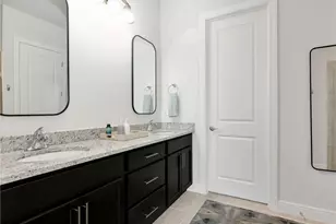 9225 Cayman Dr, Naples, FL 34114 - Photo 16