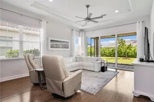 9225 Cayman Dr, Naples, FL 34114 - Photo 8