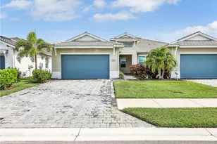 9225 Cayman Dr, Naples, FL 34114 - Photo 2