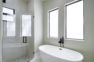 219 33rd Ave NW, Naples, FL 34120 - Photo 20
