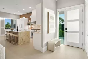 10702 6th St, Naples, FL 34108 - Photo 4