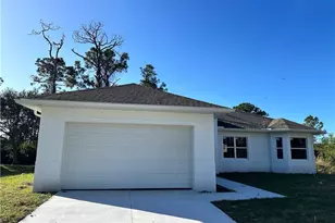 718 Chattman St E, Lehigh Acres, FL 33974 - Photo 2