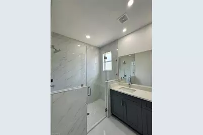 718 Chattman St E, Lehigh Acres, FL 33974 - Photo 12