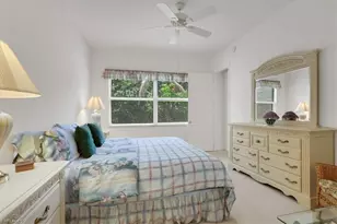 890 Eastham Way, Naples, FL 34104 - Photo 16