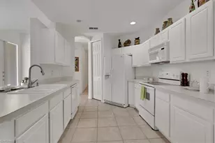 890 Eastham Way, Naples, FL 34104 - Photo 10