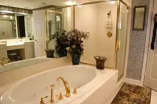 7117 Pelican Bay Blvd, Naples, FL 34108 - Photo 8