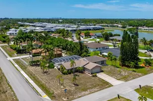25401 Carney Cir, Bonita Springs, FL 34135 - Photo 2