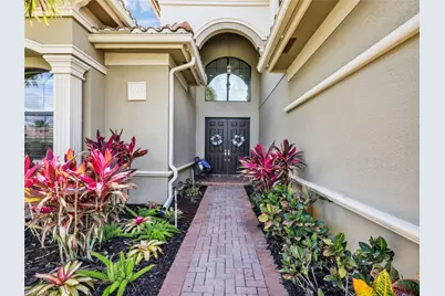 2756 Crystal Way, Naples, FL 34119 - Photo 4