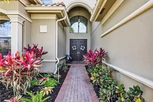 2756 Crystal Way, Naples, FL 34119 - Photo 4