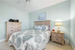 757 Wiggins Lake Dr, Naples, FL 34110 - Photo 16