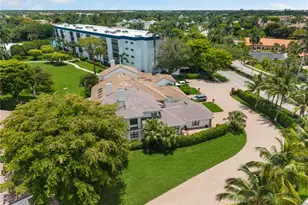 4008 Crayton Rd, Naples, FL 34103 - Photo 36