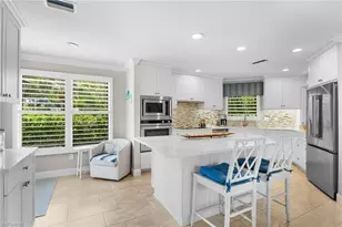4008 Crayton Rd, Naples, FL 34103 - Photo 4