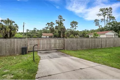341 Golden Gate Blvd E, Naples, FL 34120 - Photo 26