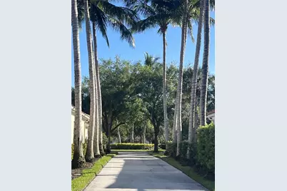 3019 Ellice Way, Naples, FL 34119 - Photo 32