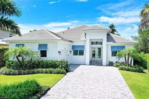 1114 6th Ln N, Naples, FL 34102 - Photo 1