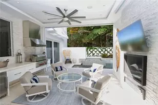 675 2nd St S, Naples, FL 34102 - Photo 40