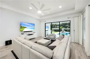 13836 Luna Dr, Naples, FL 34109 - Photo 10