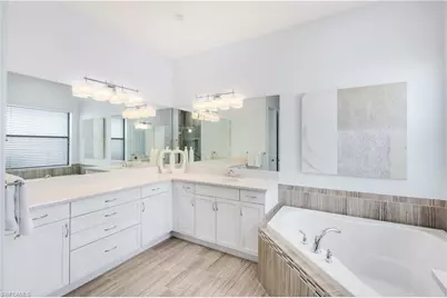 13836 Luna Dr, Naples, FL 34109 - Photo 18