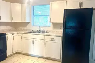 2910 6th Ave SE, Naples, FL 34117 - Photo 6