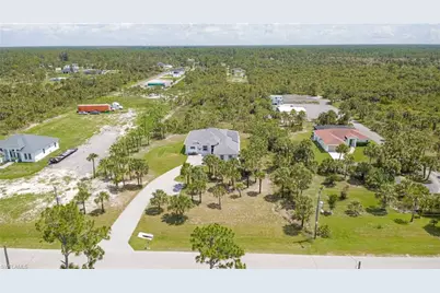 2662 36th Ave SE, Naples, FL 34117 - Photo 2