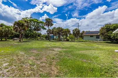 417 Roosevelt Ave, Lehigh Acres, FL 33936 - Photo 24
