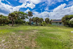 417 Roosevelt Ave, Lehigh Acres, FL 33936 - Photo 24