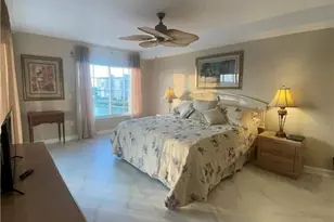 13105 Vanderbilt Dr, Naples, FL 34110 - Photo 14