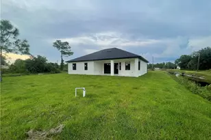 3401 41st St SW, Lehigh Acres, FL 33976 - Photo 8