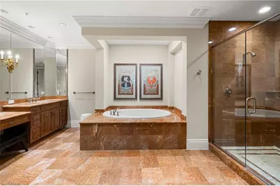 1400 Gulf Shore Blvd N #201, Naples, FL 34102 - Photo 10