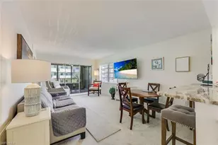 5 High Point Cir W, Naples, FL 34103 - Photo 6