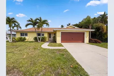 5644 Eichen Cir W, Fort Myers, FL 33919 - Photo 1