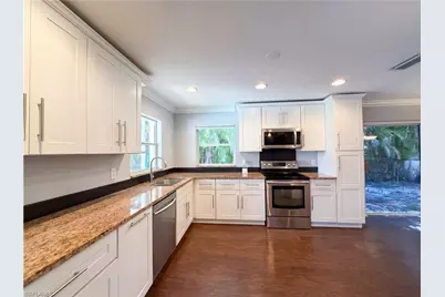5644 Eichen Cir W, Fort Myers, FL 33919 - Photo 10