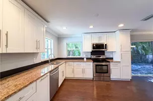 5644 Eichen Cir W, Fort Myers, FL 33919 - Photo 10