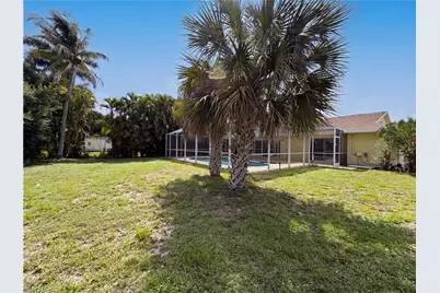 5644 Eichen Cir W, Fort Myers, FL 33919 - Photo 28