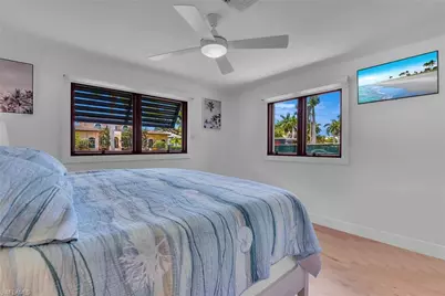 367 Mooring Line Dr, Naples, FL 34102 - Photo 18