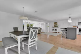 367 Mooring Line Dr, Naples, FL 34102 - Photo 12