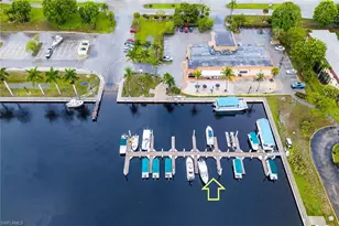 525 Newport Dr, Other, FL 34114 - Photo 4
