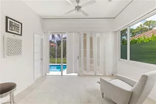 2205 Noble Ct, Naples, FL 34110 - Photo 14
