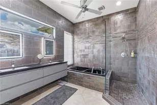 2205 Noble Ct, Naples, FL 34110 - Photo 18