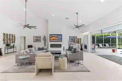 2205 Noble Ct, Naples, FL 34110 - Photo 4