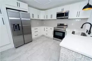 6306 Royal Woods Dr, Fort Myers, FL 33908 - Photo 10