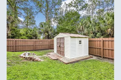 2811 50th St W, Lehigh Acres, FL 33971 - Photo 38
