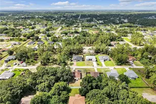 2811 50th St W, Lehigh Acres, FL 33971 - Photo 42